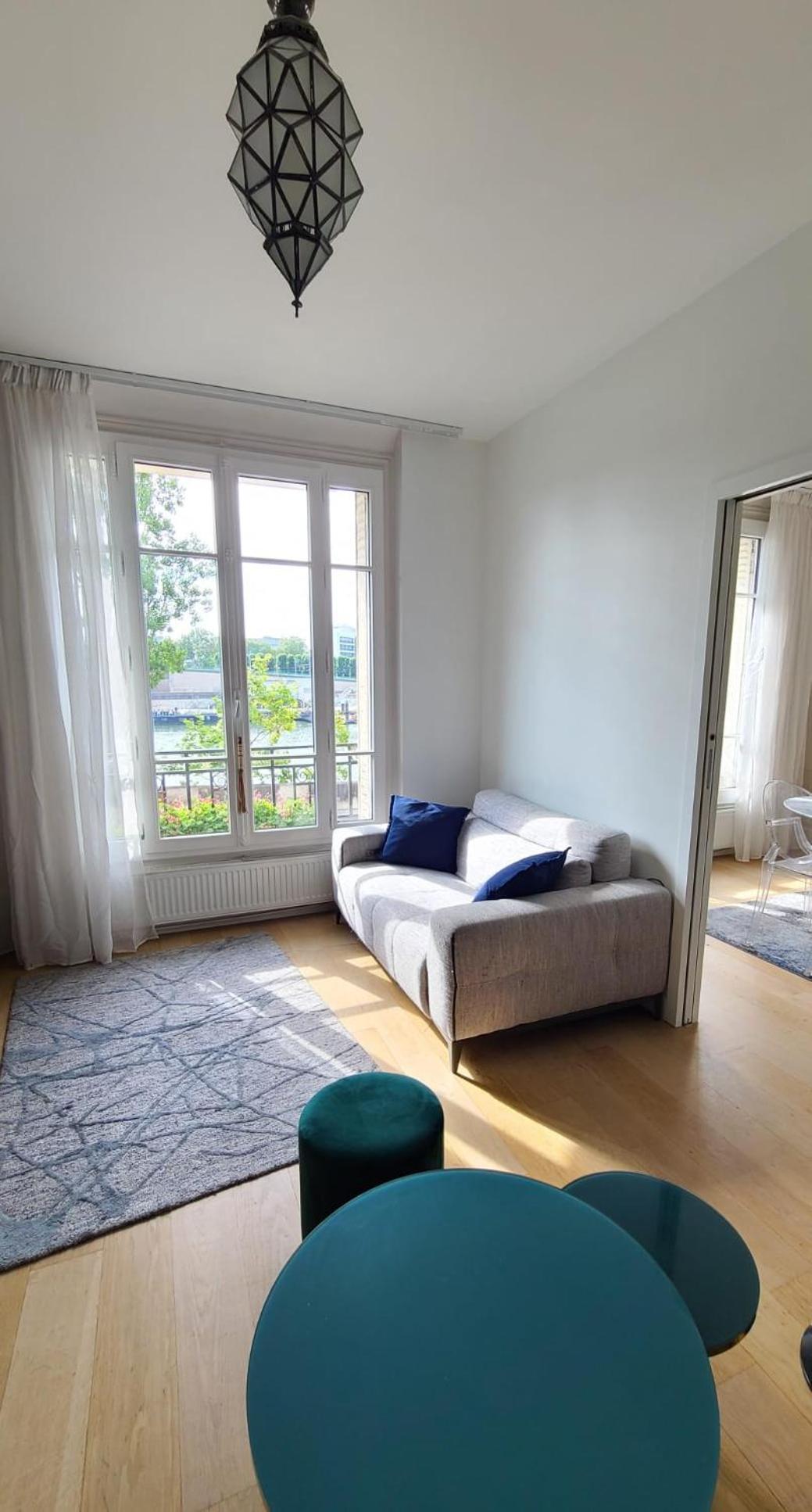 Jolie En Bord De Seine Homestay *